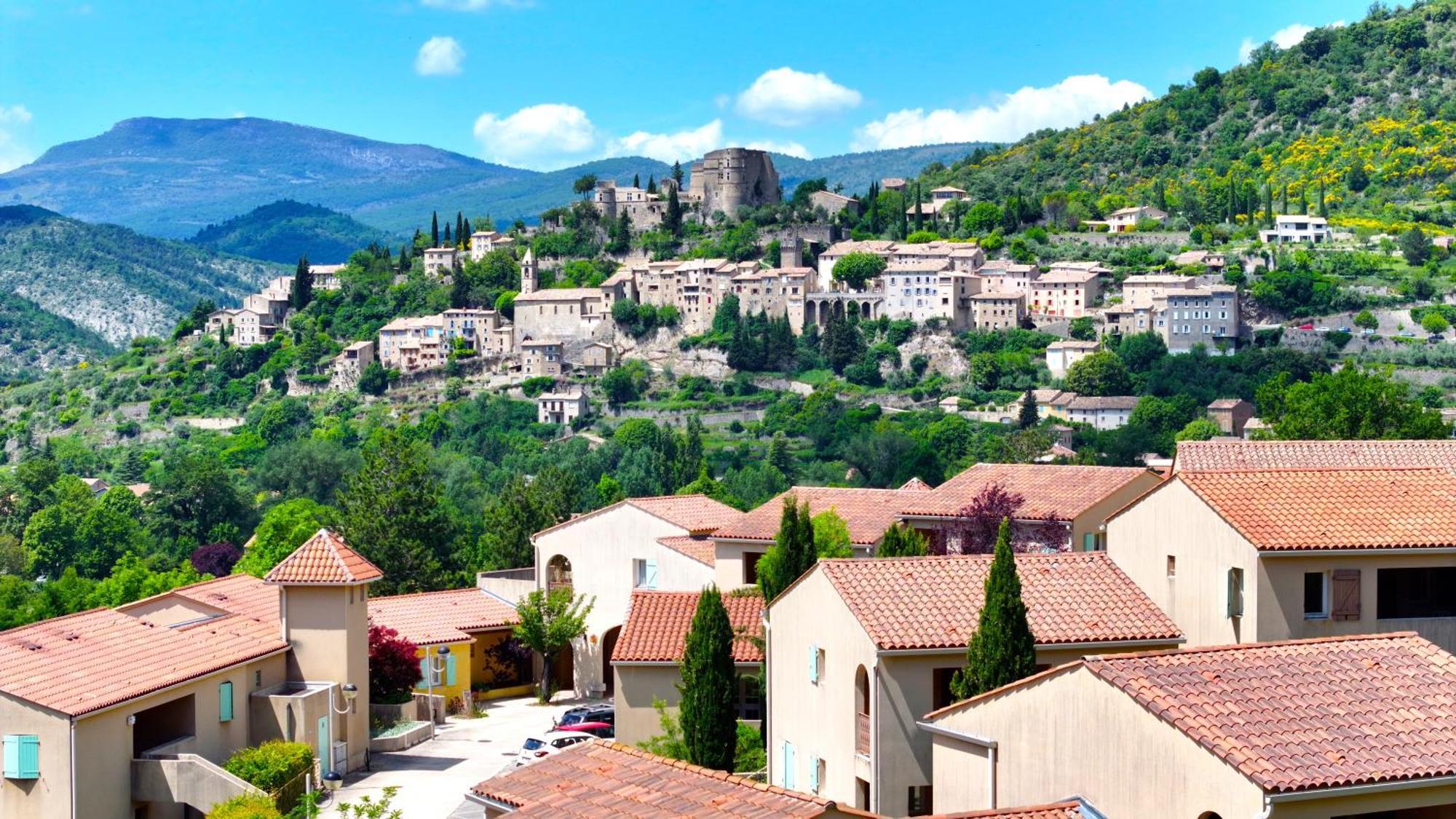 Vacances Leo Lagrange - Le Village Des Lavandes Montbrun-les-Bains Exterior photo